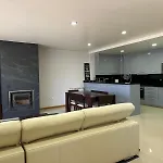 Ofir Apartman *